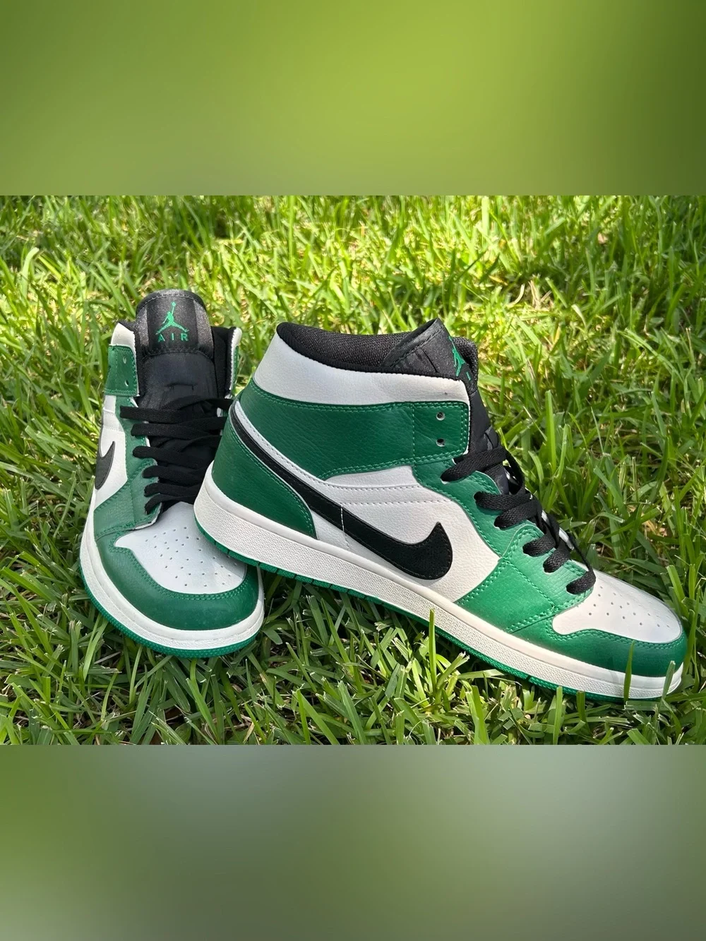 Nike Air Jordan 1 Mid - Pine Green/White/Black